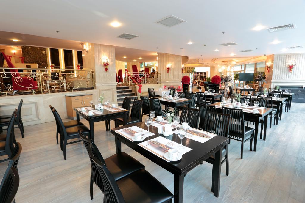 Eser Premium Hotel & Spa Büyükçekmece Exteriör bild The restaurant