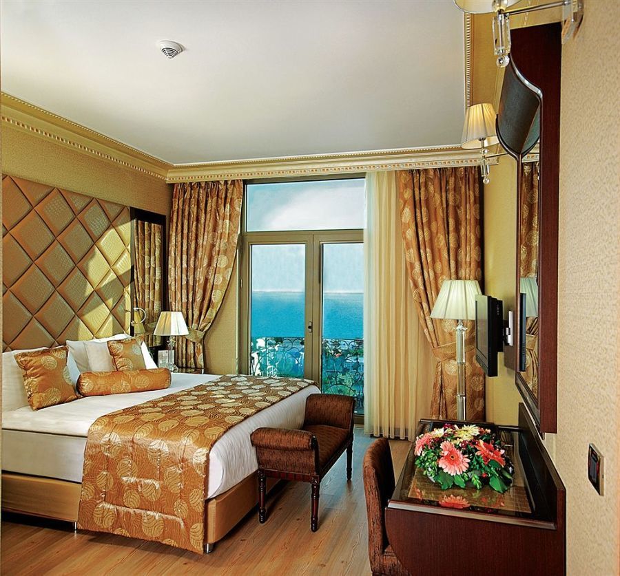Eser Premium Hotel & Spa Büyükçekmece Exteriör bild A room at the hotel