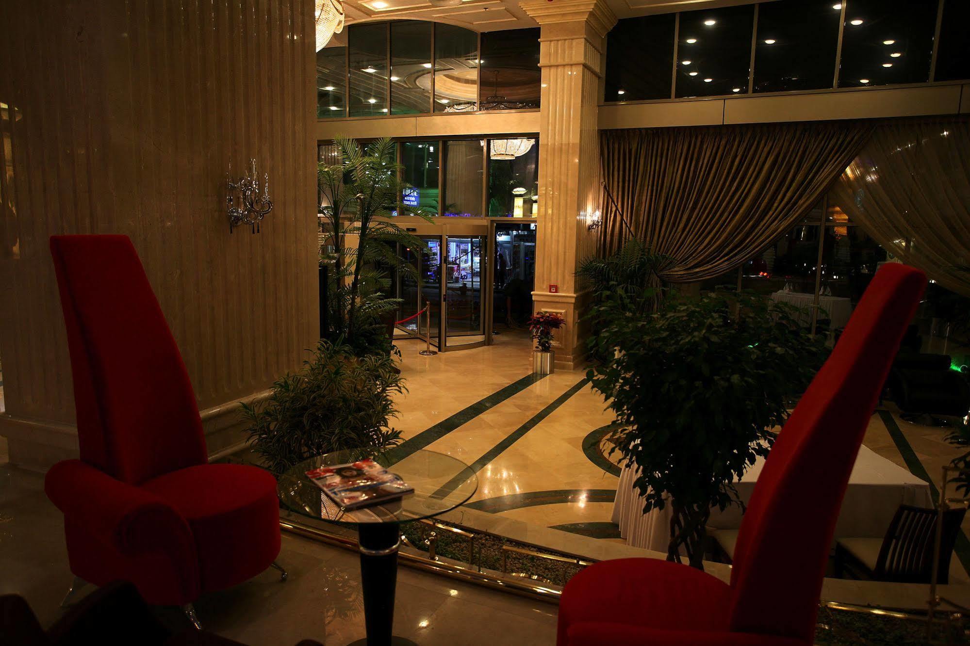 Eser Premium Hotel & Spa Büyükçekmece Exteriör bild Lobby
